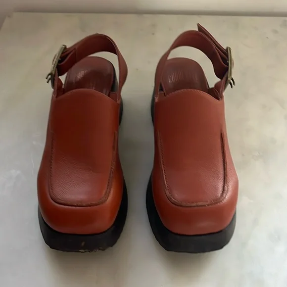 Charlotte Stone Carlos Slingback Clog in Sienna—size